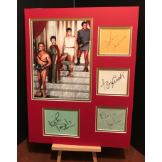 SPARTACUS Cast x4 Kirk Douglas Genuine Authentic Signed 18x14 DM Display UACC SPARTACUS Cast x4 Kirk Douglas Genuine Authentic Signed 18x14 DM Display UACC