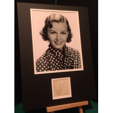 SULLAVAN Margaret Genuine Authentic Vintage Signed 16 x 12 Display SULLAVAN Margaret Genuine Authentic Vintage Signed 16 x 12 Display